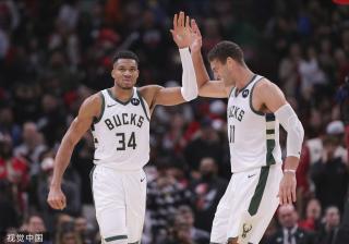 受媒体采访 受媒体采访